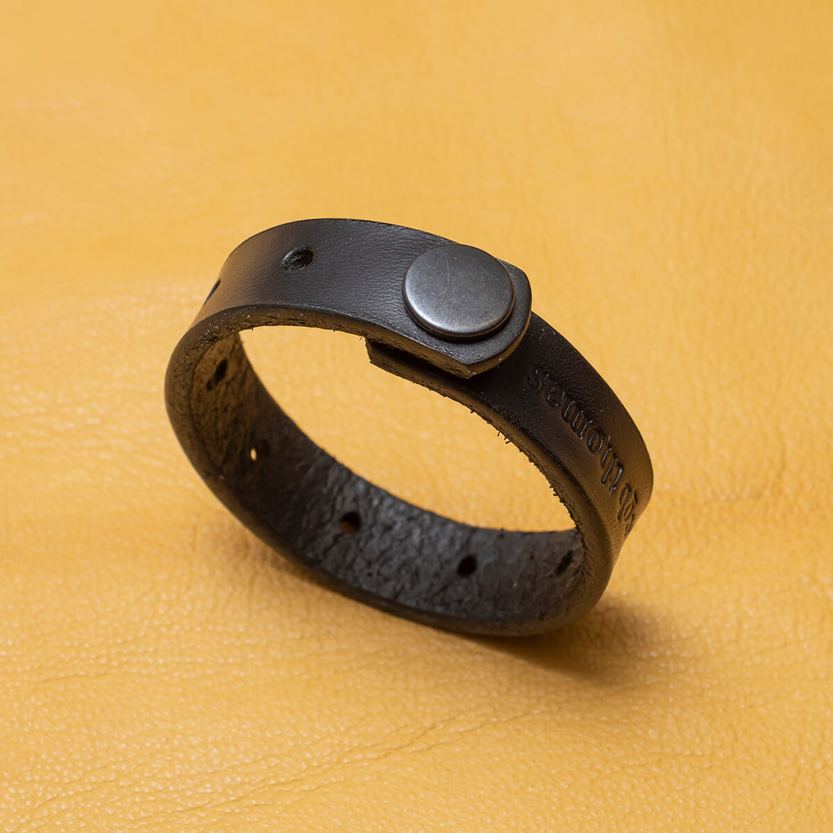 Jacob_Thomas_Leatherworks2